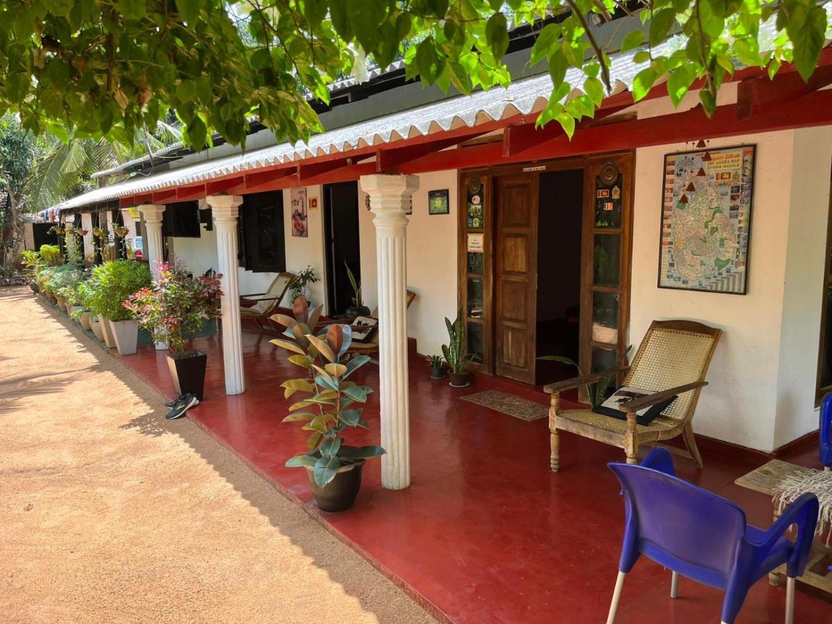 Lake House Homestay Anuradhapura Zewnętrze zdjęcie